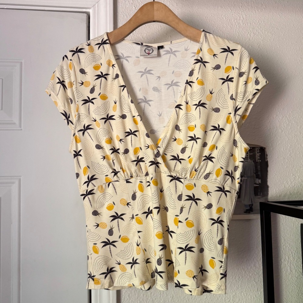 BANNED APPAREL ivory yellow pineapple lemon tropical pinup retro cropped top